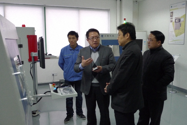 熱烈歡迎無錫新區(qū)黨工委書記許剛、鴻山街道書記平江、無錫新區(qū)科技局張局長等一行蒞臨參觀指導(dǎo)